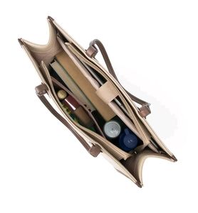 Elegant Tote Bag - Chic and Versatile