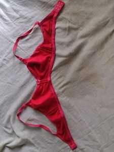 Softskin Bra Red Colour & Belt For Spine & Neck