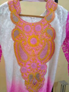 Beautiful Pink White Kurta With Neck Embroidery