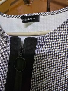 Chic Checked Tunic Top