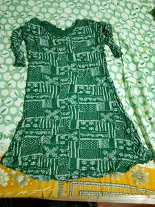 Elegant Green Printed Midi Dress