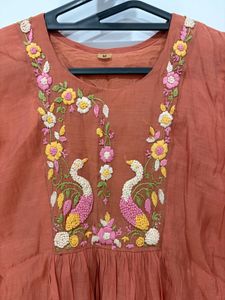 celebrity style hand Embroidered Kurta set🧡