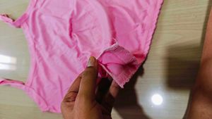 Slip 26 Brust