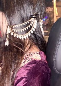 Elegant earrings with hair Accessory