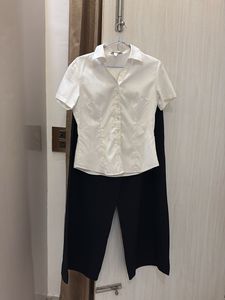 Classic White Shirt & Black Pants(com