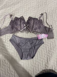 Lace Bra &amp; Panty Set