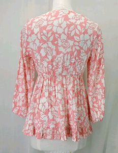 🌸 Boutique Twist Top 🌸