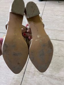 Golden Light heels Sandals For Ethnic Wear
