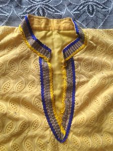 Treditional Chikan Booty Kurtii 💫Beautiful Colur 💛