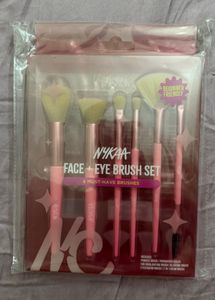 Nykaa Face + Eye Brush Set