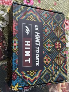 New- Ek Hint Board Game &amp; Stationery Set
