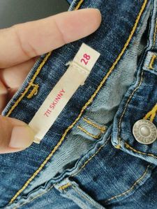₹99 Off/ Levis Women's Jeans Stretchable On