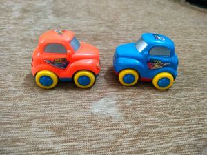 Set of 2 Toy Cars