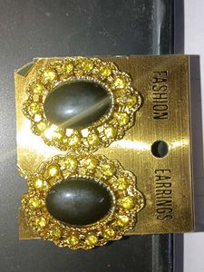 Elegant Oval Stone Earrings