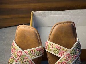 JAIPUR handcrafted embroidered flats