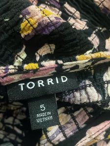 XL Floral Print V-Neck Smocked Top