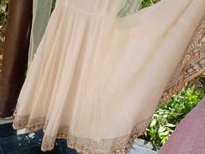 Elegant Cream Kurta Set with Lace Sleeves