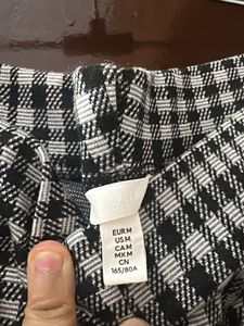 Chic Black &amp; White Checkered Pants