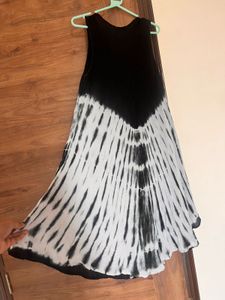 Tie-Dye Sleeveless Dress