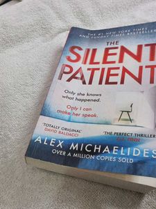 The Silent Patient by Alex Michaelides