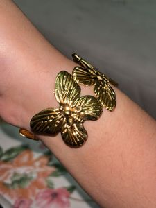 Gold Tone Flower Bracelet & Ring Set