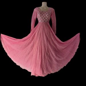 beautiful pink gown 😍