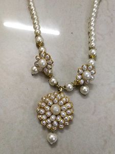 Beautiful Pearl Set With Earrings