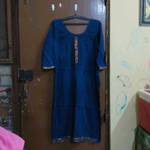 combo of 5 mixed size kurti pant set