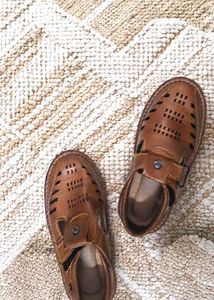 Stylish Men's Brown Leather Sandals