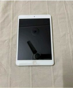 Apple iPad Mini Silver