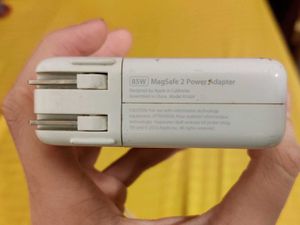 Apple MacBook Magsafe 1 and 2
