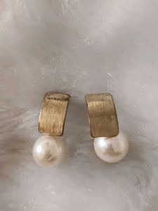 Elegant Pearl Drop Earrings