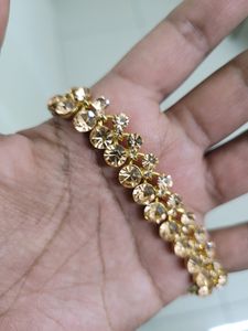 Crystal Neckpiece Set