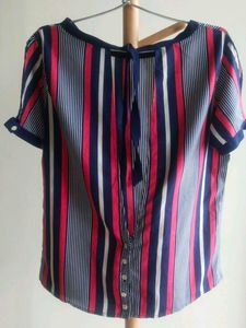Striped Top With Back Open Style