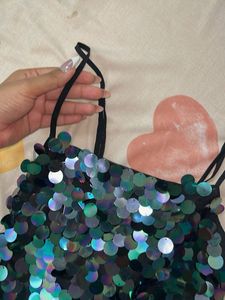 very aesthetic and Y2K, black big sequence top