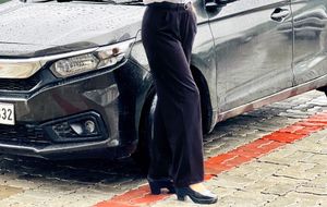 Stylish Black Wide-Leg Trousers