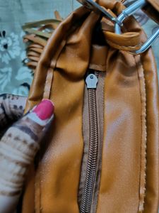 🛑SALE 🛑 Brown Leather Tassel Sling Bag 🆕