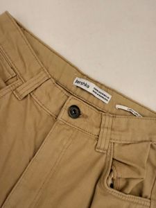 BEIGE CARGO PANTS