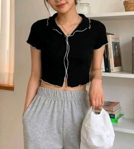 Black Korean Collared Crop Top