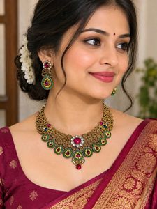 Stunning Indian Necklace &amp; Earring Set