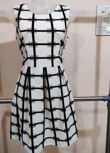 Chic Black &amp; White Checkered Dress