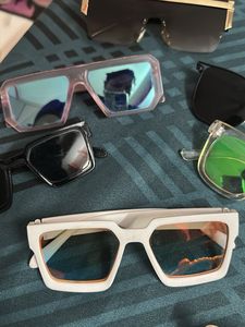 Stylish Flat-Top Sunglasses