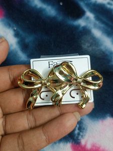 Golden Bow Brooch