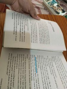 It Starts With Us by Colleen Hoover