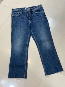 PRICE DROP‼️ZARA Straight High Waist Jeans - 34