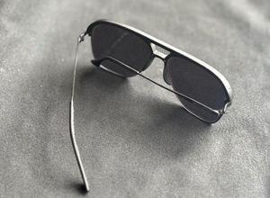 Stylish Black Aviator Sunglasses