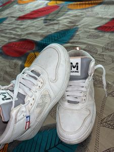 sneakers for womens