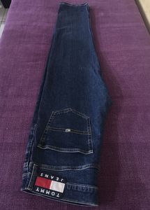 NEW!Fresh!ORIGINAL Tommy Hilfiger Dark Wash Jeans