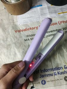 Hair Straightener - Portable and Compact