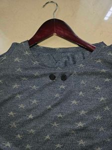 Gray Star Print Cold Shoulder Top